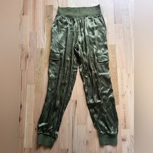 Fate Satin Joggers - Olive - L